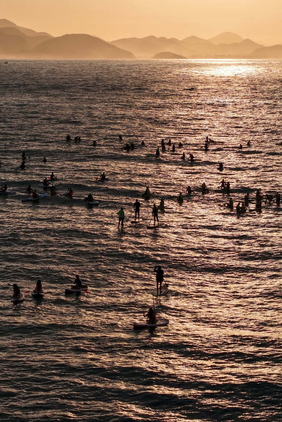Amanecer en Stand Up Paddle — Vive Brasil
