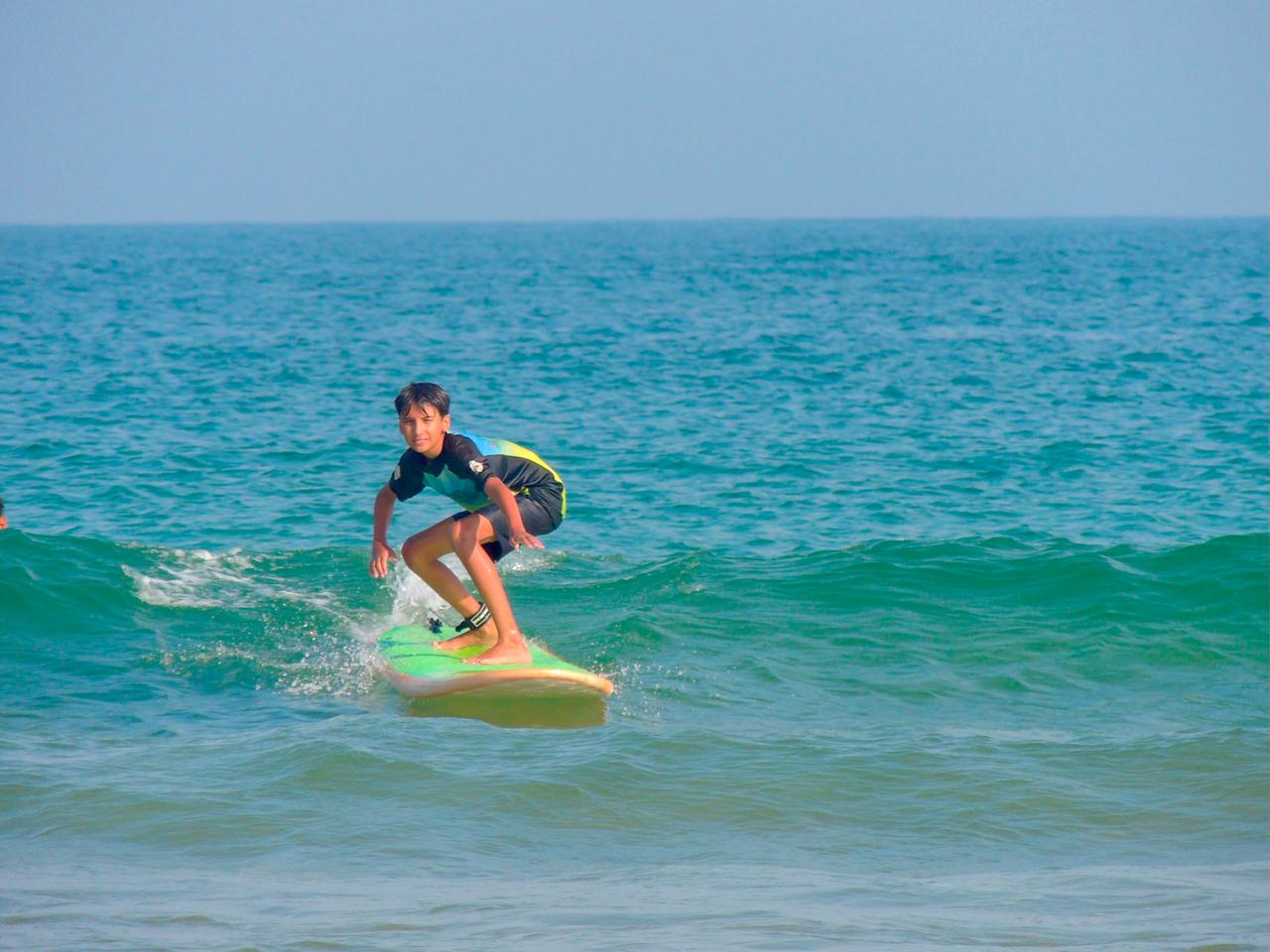 Tu primera ola — clase de surf en Búzios