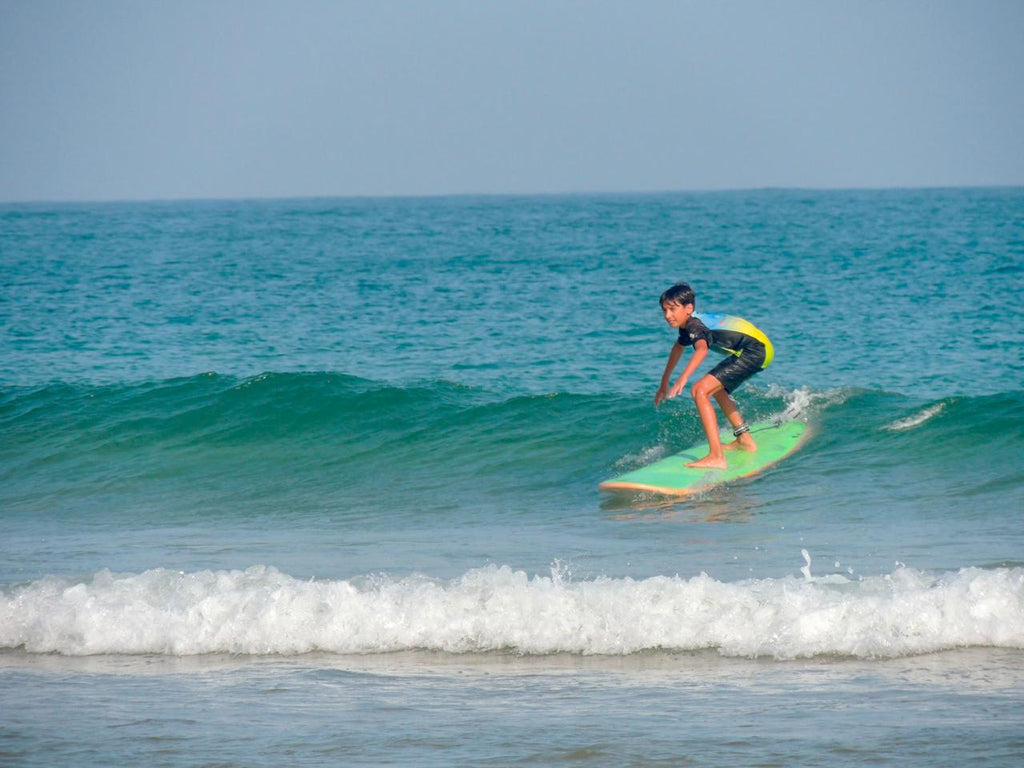 Tu primera ola — clase de surf en Búzios